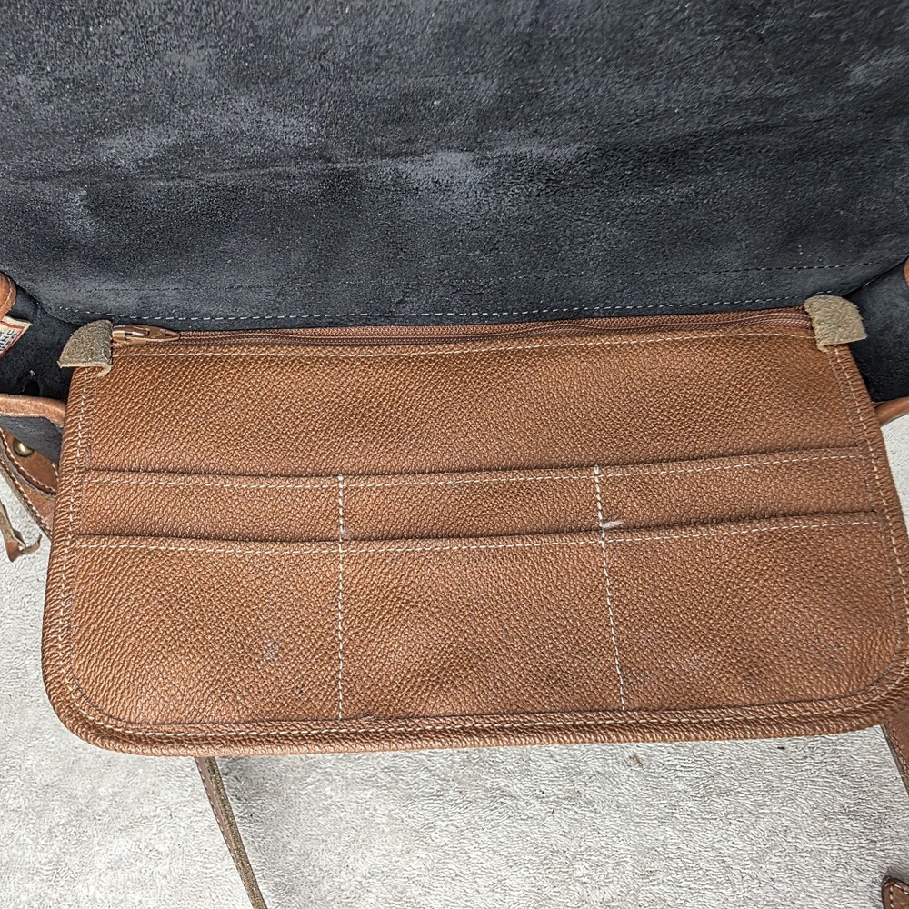 Vintage Dooney & Bourke All-Weather Leather Equestrian Crossbody Bag - Picture 11 of 16